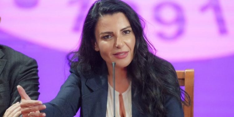 Del EMRI që po përflitet për të marrë “postin” e zv/kryeministres Balluku 